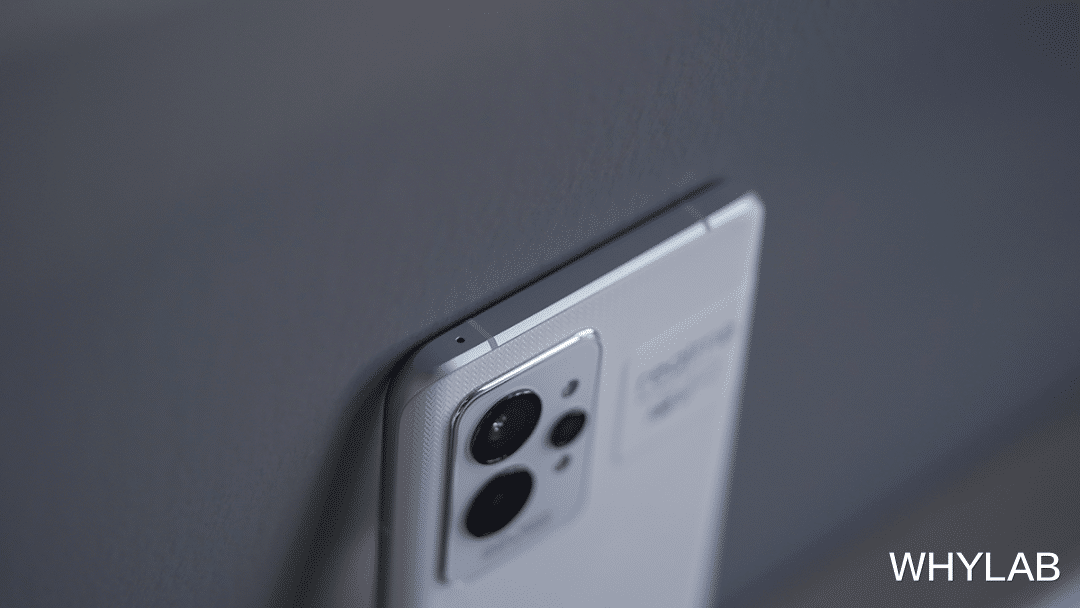 斷點|聽說邊框的斷點越多，手機就越高端？