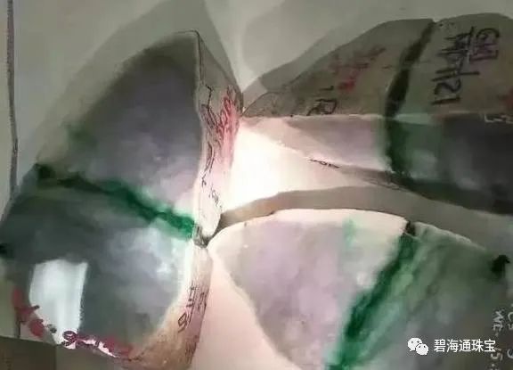 翡翠|项京讲堂-阳绿手镯制作过程