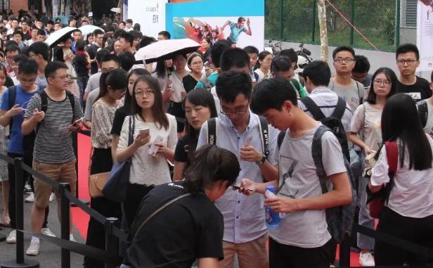 大学生|2022华为招聘偏爱7类专业，月薪在14.5K以上，你的专业有入选吗？