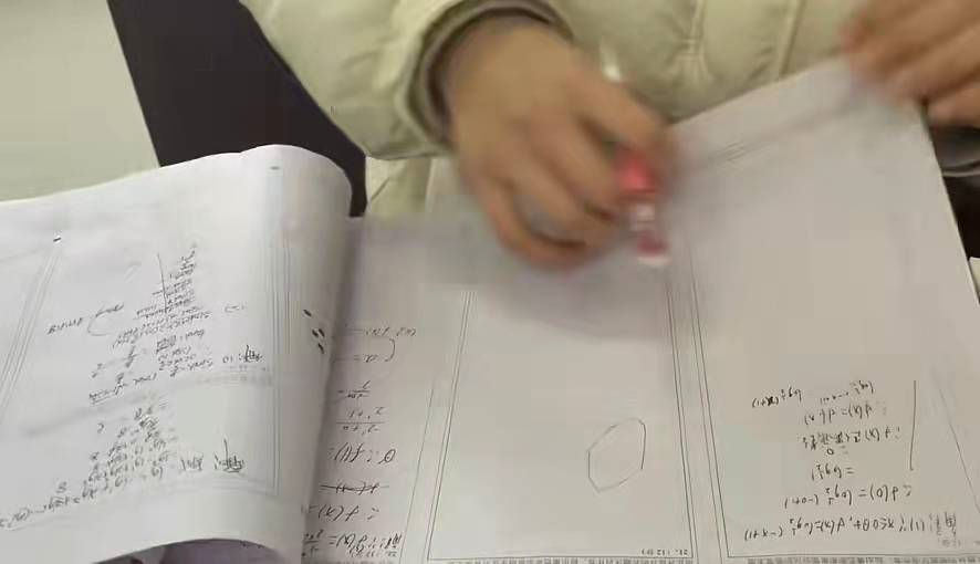 数学|数学老师的快乐你体会不到，写“零”写到手软，同学却要哭了