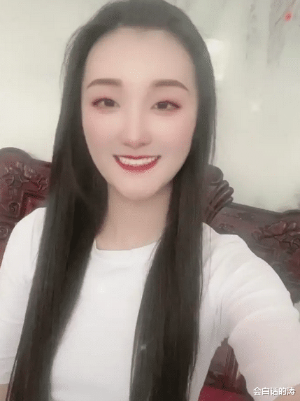 陈亚男|又作妖？陈亚男发拖地视频，疑似内涵朱小伟未婚妻，网友：没下限