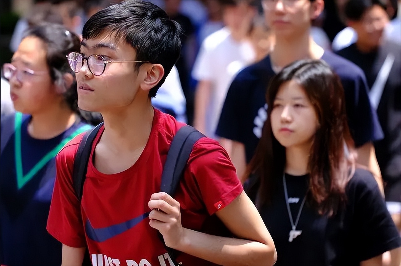 大学生|北大教授直言，10年后有三类职业可能会消失，考生要当心