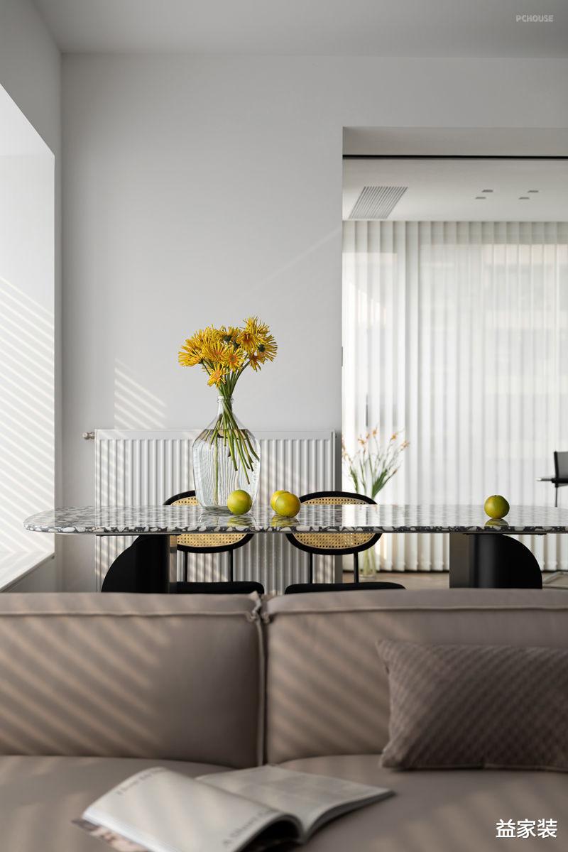 89平两居室,保证空间独立性和通透性,看着就很舒服