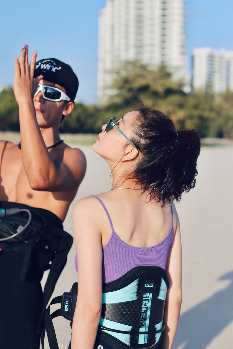 殷桃|42岁殷桃瘦出新高度！穿露脐装肋骨凸显，高1.66体重不过百身材绝绝子