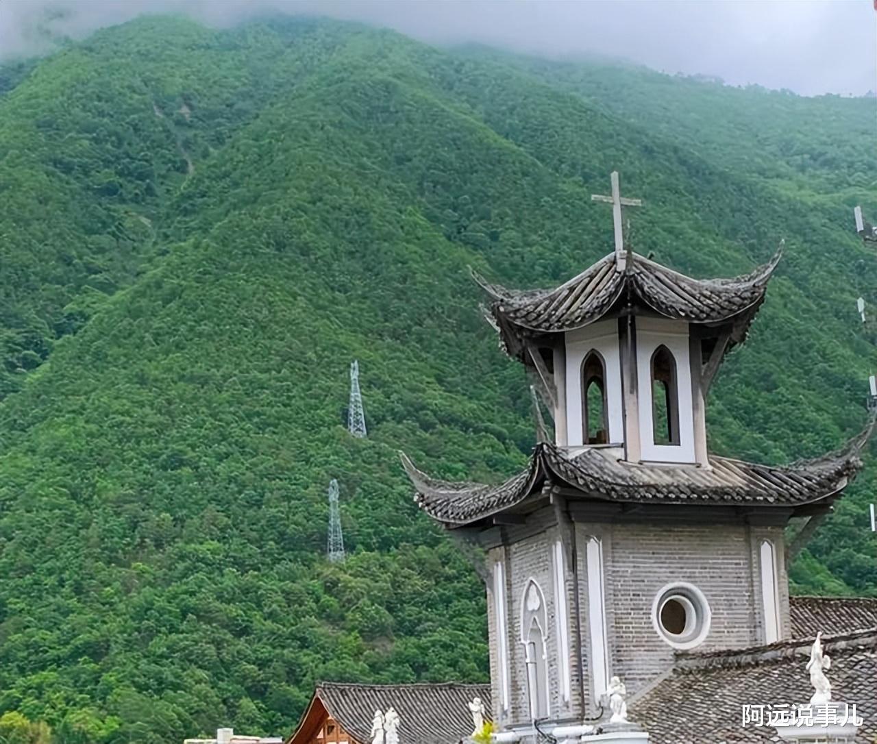 古镇|距离成都4小时,有个避暑的古镇,人不多还没火,夏天均温22℃
