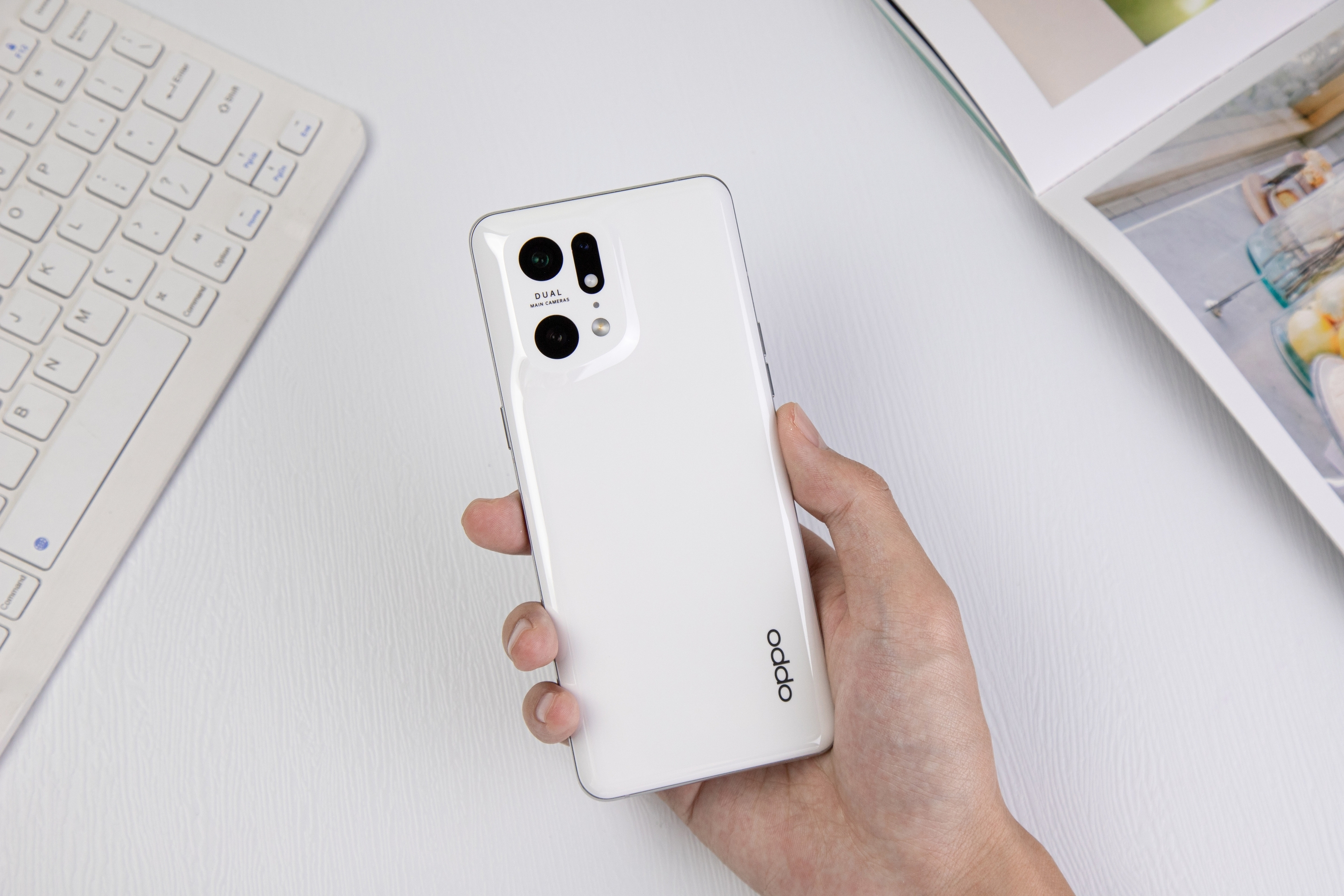 find x|Find X5 Pro天玑版开箱：换了一颗芯，这些体验全方位超纲？