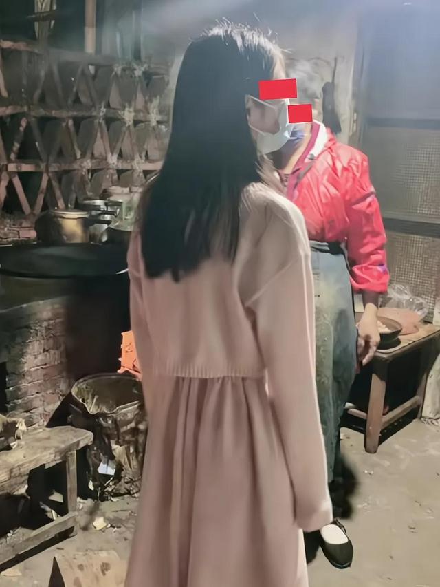 女子去男友家,怀疑“穿越”时空连夜跑路:我想嫁人不想“考古”
