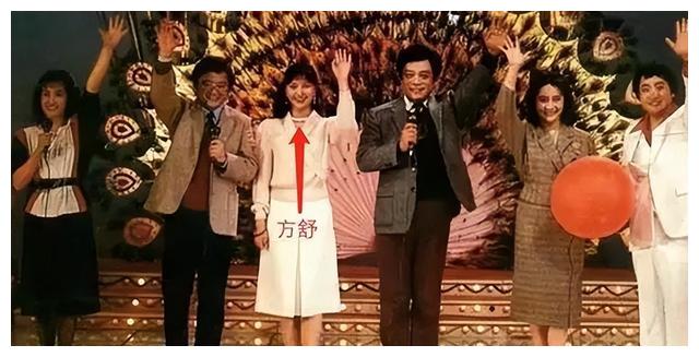 方舒|方舒:捧红屠洪刚后被抛弃,独自抚养两个女儿20年,女儿成其骄傲