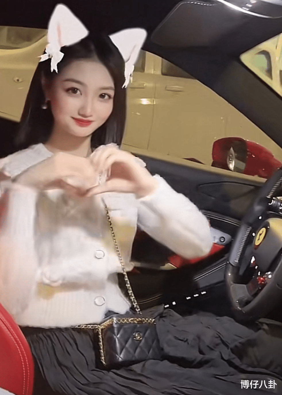 张嘉倪|北影学生邵晴首度回应，介入买超张嘉倪感情！