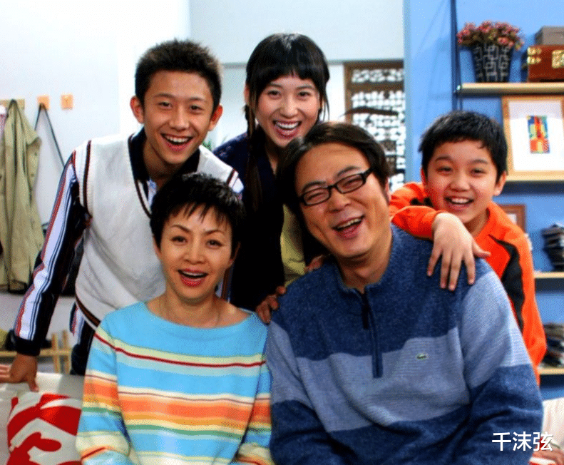 高亚麟|49岁高亚麟自曝悲惨现状，拍戏被导演抛弃？睡车里吃泡面度日