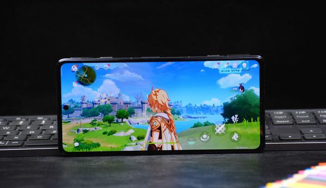 雷军|雷军拿手好戏,12+256GB仅售3899,想不大卖都难