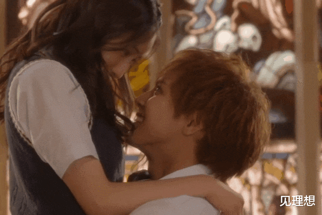 情侣|秘密交往五年!被称为最没有cp感的荧幕情侣,就要结婚生子了!