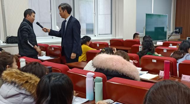 求职|乡镇在编教师情愿赔钱也要离职，背后原因很现实，考编选岗别踩坑