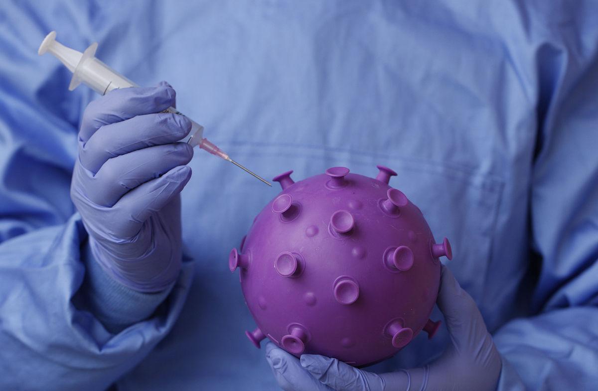 新冠口服药仅上线45分钟就被下架,这一次我们应该听专家建议吗?