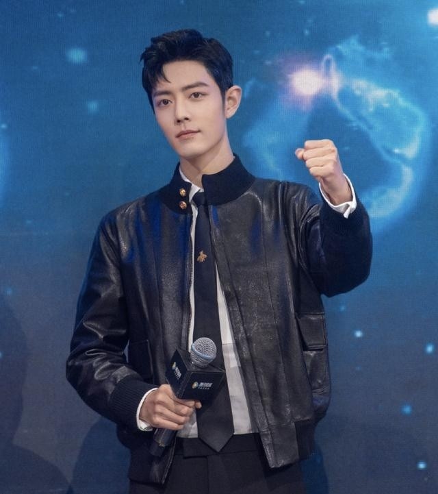 肖战|流量密码肖战：成于贵人李宇春，败于粉丝，他的无奈谁能懂