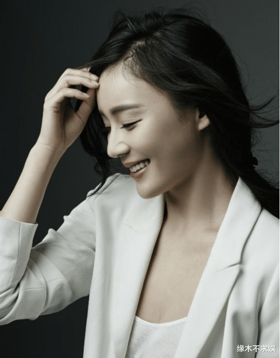 袁姗姗|165cm袁姗姗活动被拍，看到生图状态，网友：令人意外