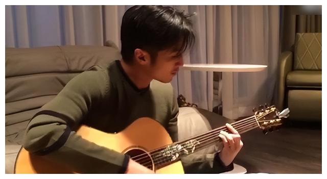 王菲|秃头、油腻，身材走形的窦唯，当初凭什么俘获天后王菲？