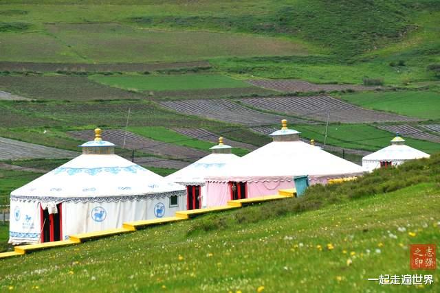 甘肃|夏天去哪玩？甘肃有一个地方，既漂亮，又凉爽