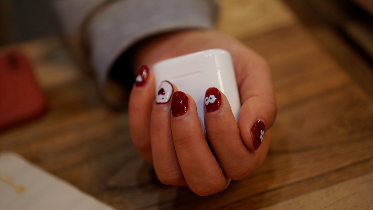 airpods2|?沉寂20年，復出變AirPods接班人？英雄藍牙耳機HERO G3陳倉暗度