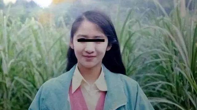 26岁美女死刑犯尹艳萍，死前唯一要求：我想穿上红色婚纱再走