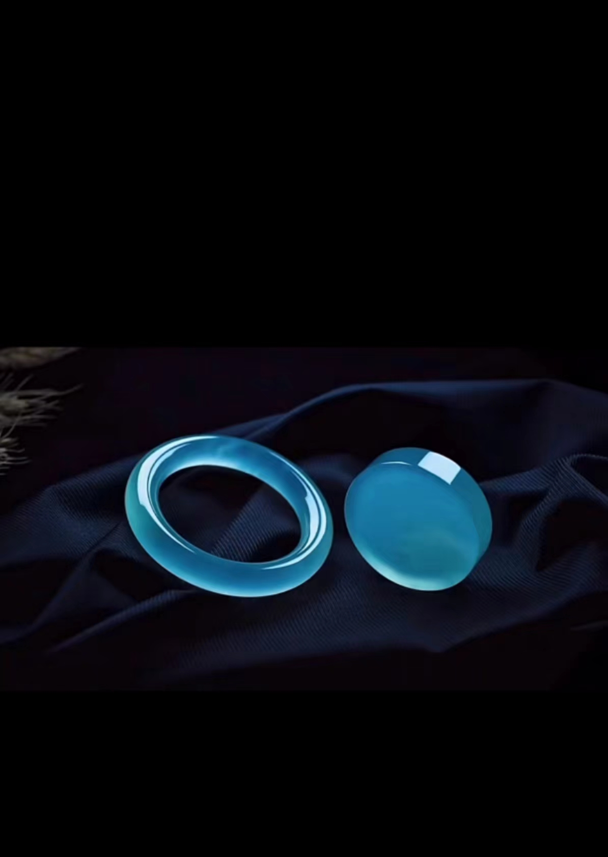 翡翠|百万级别的天空蓝翡翠，究竟长什么样子？