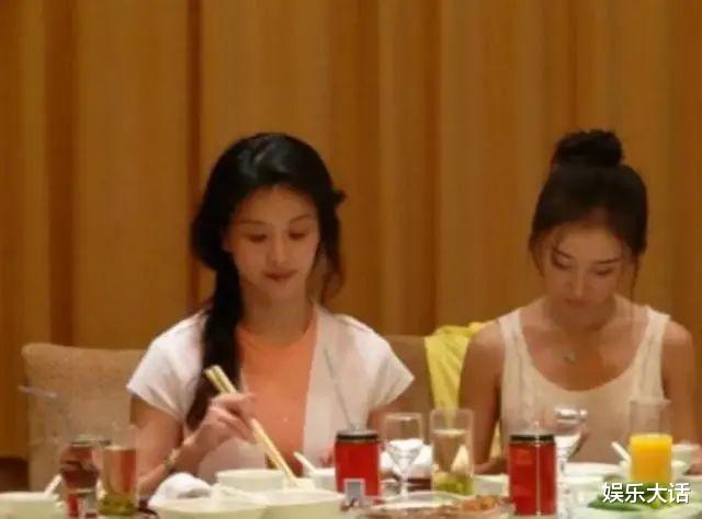 刘亦菲|刘亦菲母亲刘晓莉：我这辈子最正确的决定，就是“护”了女儿30年