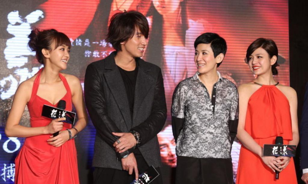 陈妍希|陈妍希撞衫陈意涵,很轻松就把她比下去了,一不小心又给陈晓长脸