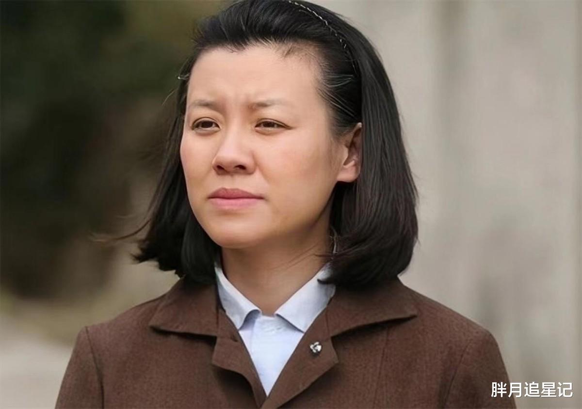 刘琳|刘琳：25岁爱上大15岁导演，被抛弃后相亲嫁穷小子，今幸福美满