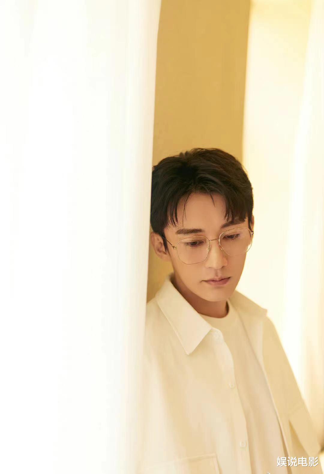 杨紫|张予曦否认自己火，杨紫回应颜淡没吃醋，这是几个意思