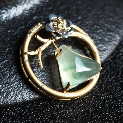 艺术品|随形翡翠的花样如此之多,有没有你想要的翡翠饰品呢?