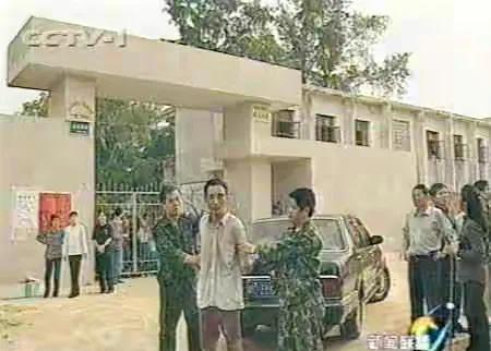 2001年,石家庄杀人狂靳如超一夜杀108人,致38人重伤