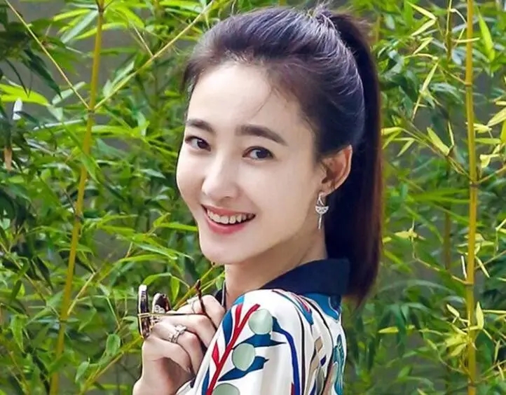 王丽坤|插足于和伟，害对方女儿自杀，最后却嫁给富商，王丽坤真是不简单