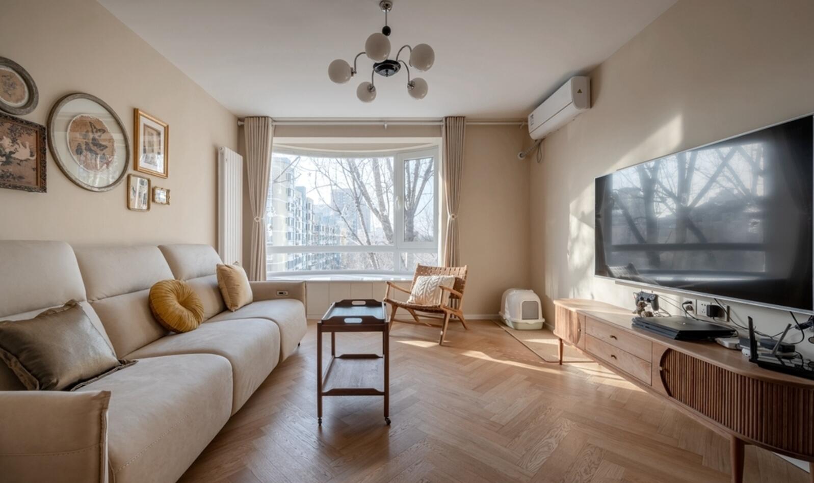 她72㎡小家,不吊顶不造型,仅凭软装就圈粉无数,太温馨了