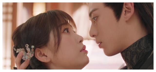 苍兰诀|《苍兰诀》和《玫瑰之战》各追6集:一个已经弃剧,一个会追到底