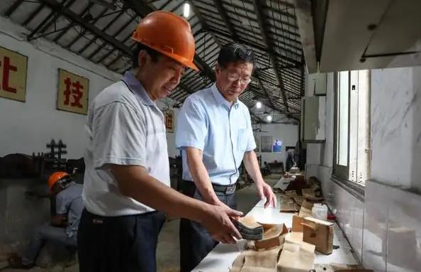 08年南京一夫妻破解国家保密技术, 一年生产600包乌金纸, 最后怎样