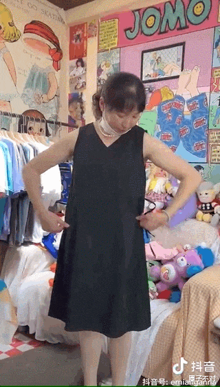 57岁东北大爷玩密室:NPC不扛吓