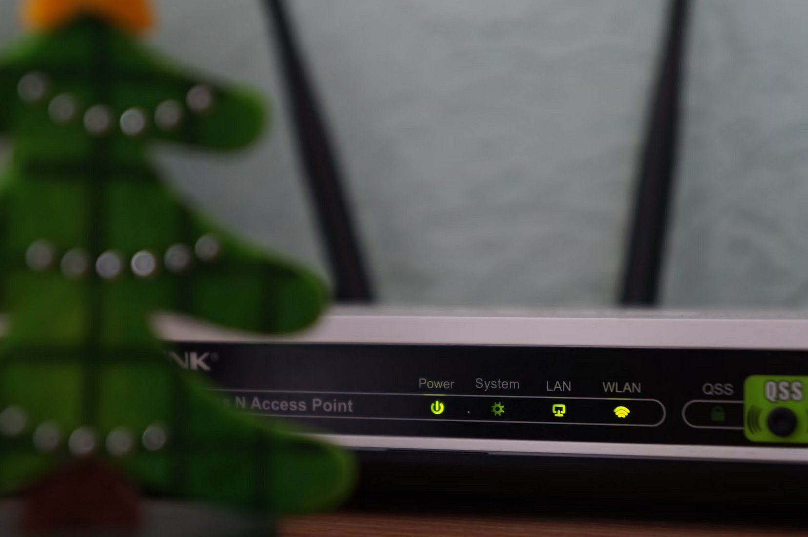 路由器|不要花冤枉钱！Wi-Fi 6的网速，真的比Wi-Fi 5更加快吗？