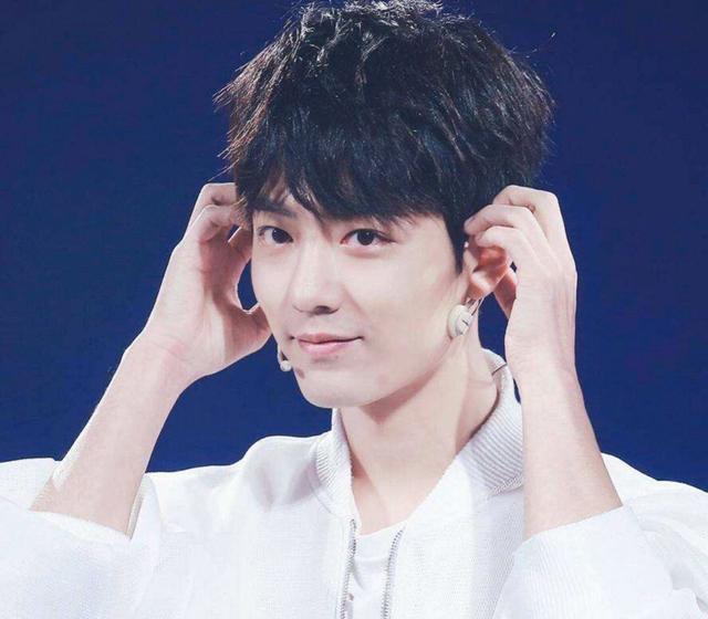 毛不易|不妥协的明星:肖战曾向老板拍桌子,毛不易不满行程李雪琴换经纪人?