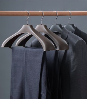 丢掉100件衣服后,我学会了衣柜管理