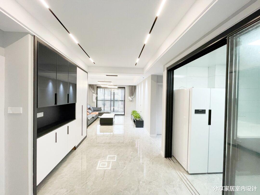 90后婚房，打扫干净准备要入住，刷网红灰，效果很漂亮啊！