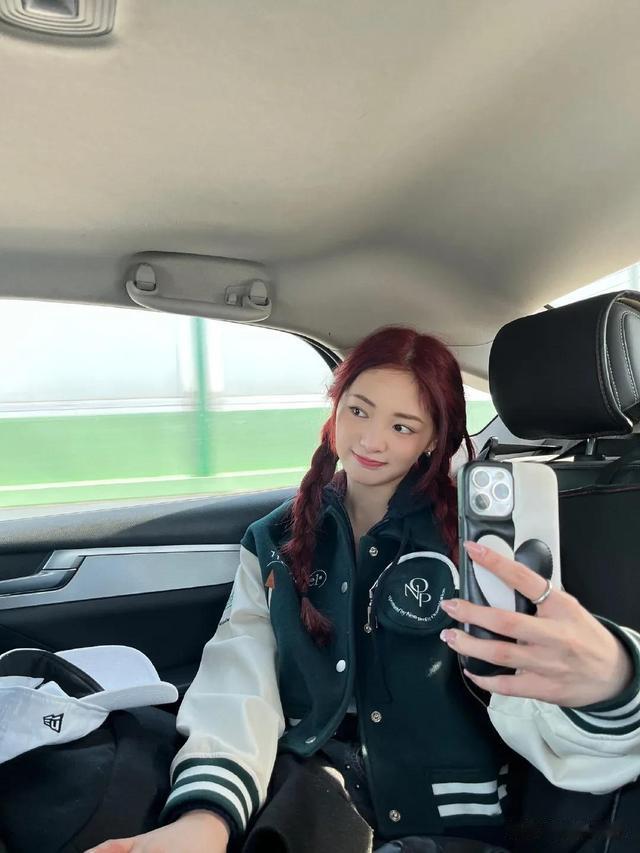 刘诗诗|二月初始，杨幂刘诗诗美女们联手搞事业，胡歌回归家庭结婚生子！