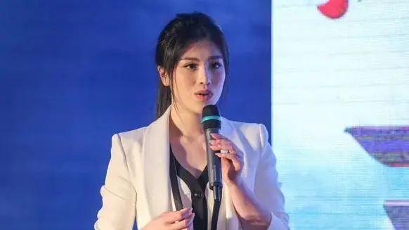 刘翔近况：39岁还不生育，葛天委屈说出离婚真相，性格不合是借口