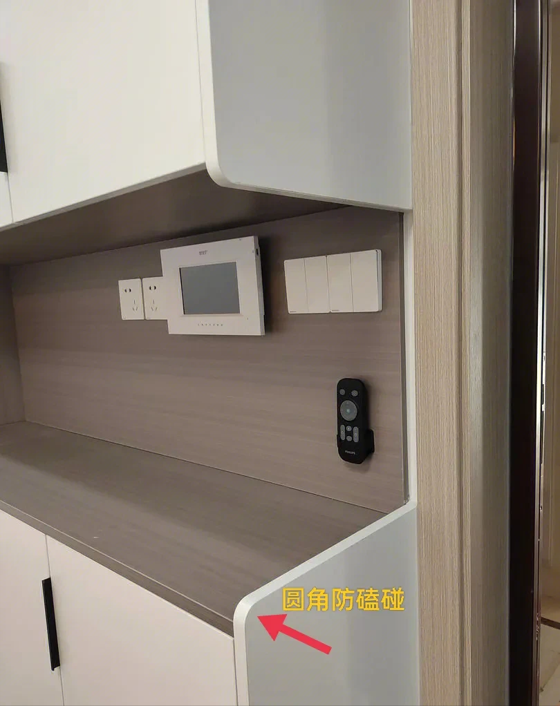 邻居这个鞋柜挺实用的！足够的收纳空间以外，还藏着4个小细节！