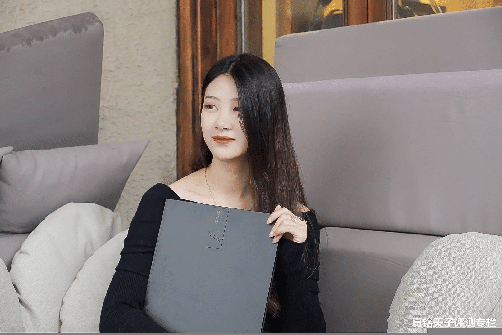 华硕灵耀|开学买笔电不用愁!灵耀Pro16:轻薄+游戏本性能,此时入手最佳