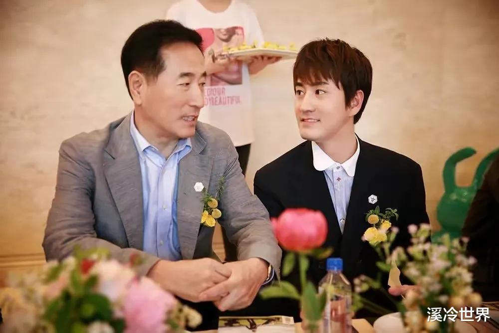 杨立新|杨立新：“养”徐帆三年，给张国荣配音，儿子杨玏让他烦恼