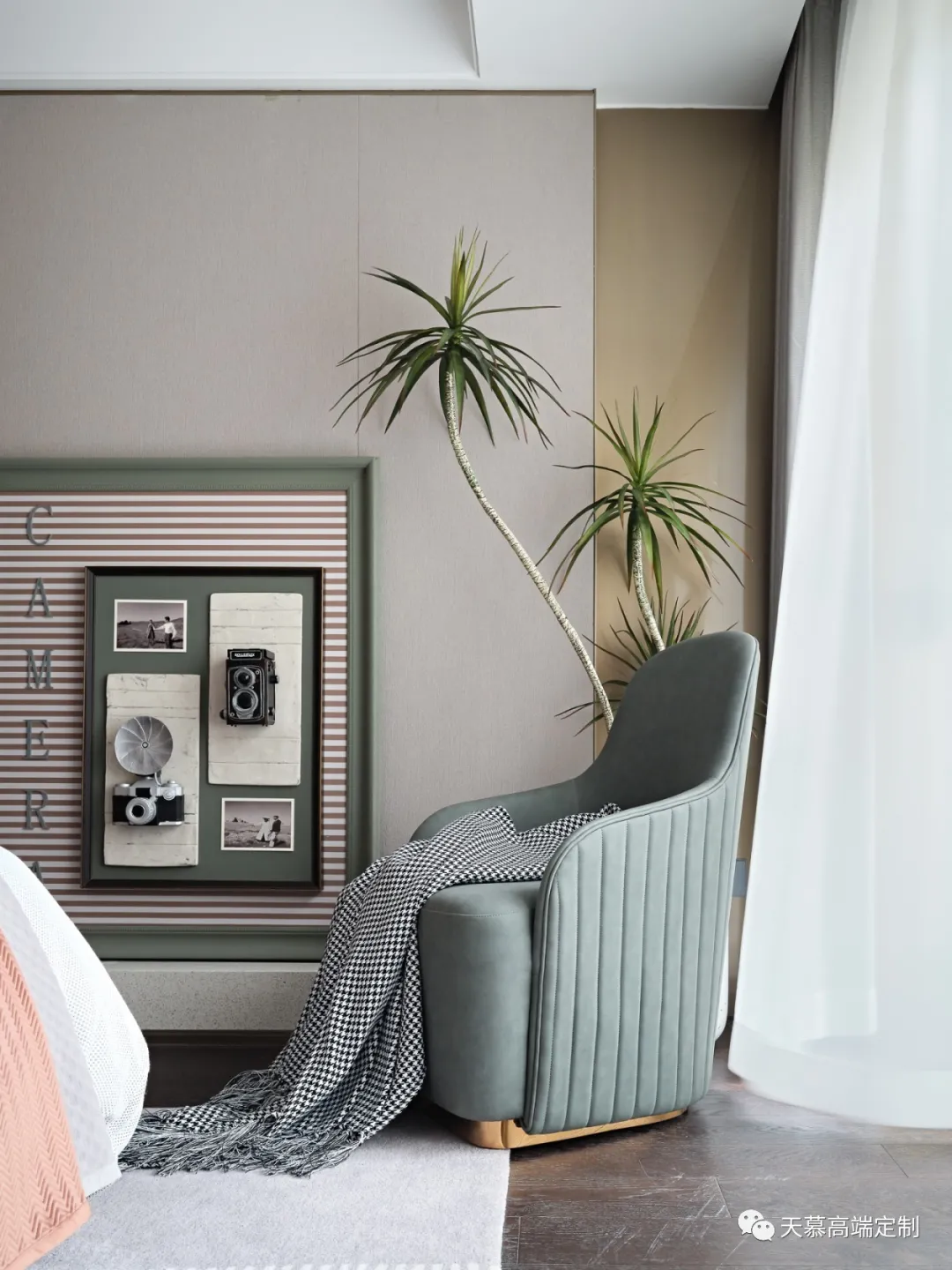 地下二层的传来的音乐为何如此动人