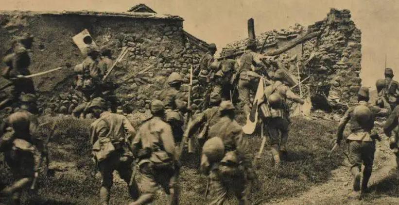 南京大屠杀唐顺山回忆:我躺在尸体堆里装死,一声不吭地挨了5刀