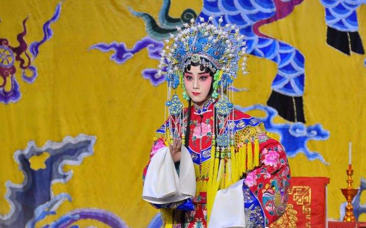 郭德纲|郭德纲辟谣与32岁王梦婷生女:有人造谣,让两家卫视春晚删减节目!