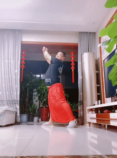 疫情在家,自学过哪些技能?看了网友的操作,服了!
