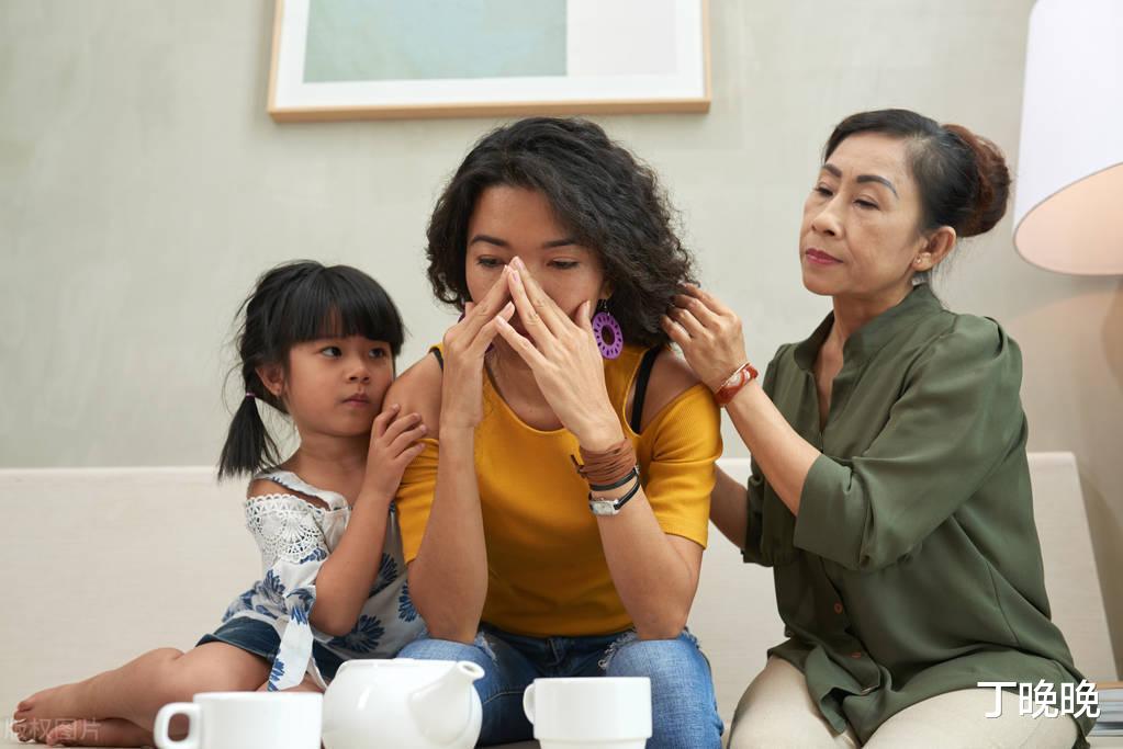 男子抛妻弃女30年,如今重病回乡要求妻女赡养!女儿:我丧父